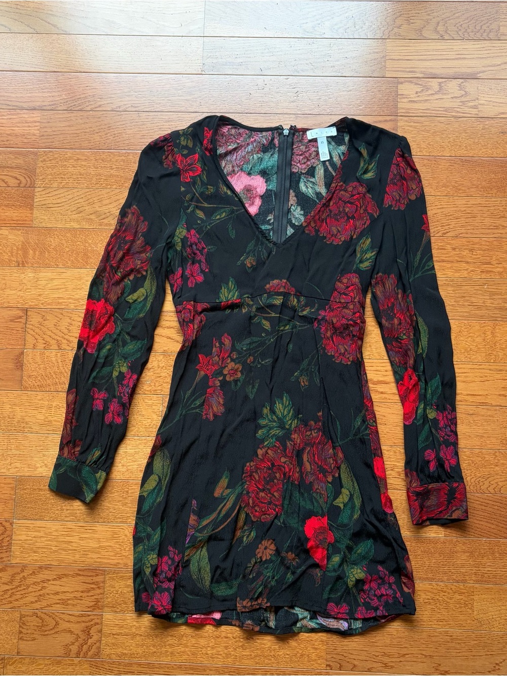 Leith Floral Long Sleeve V Neck Mini Dress